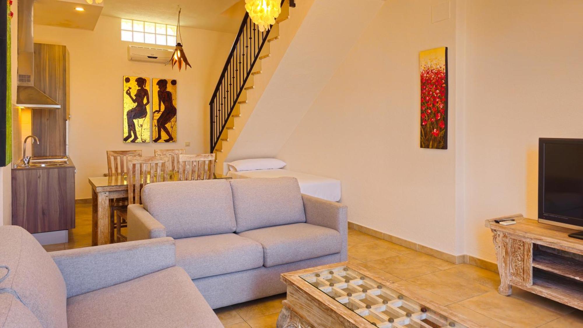 Zahara Sol Villas Y Apartamentos By Qhotels 자하라드로아튠스 외부 사진
